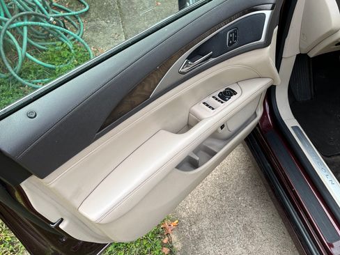 Used 2017 Lincoln MKZ Reserve w/ Climate Package image 13