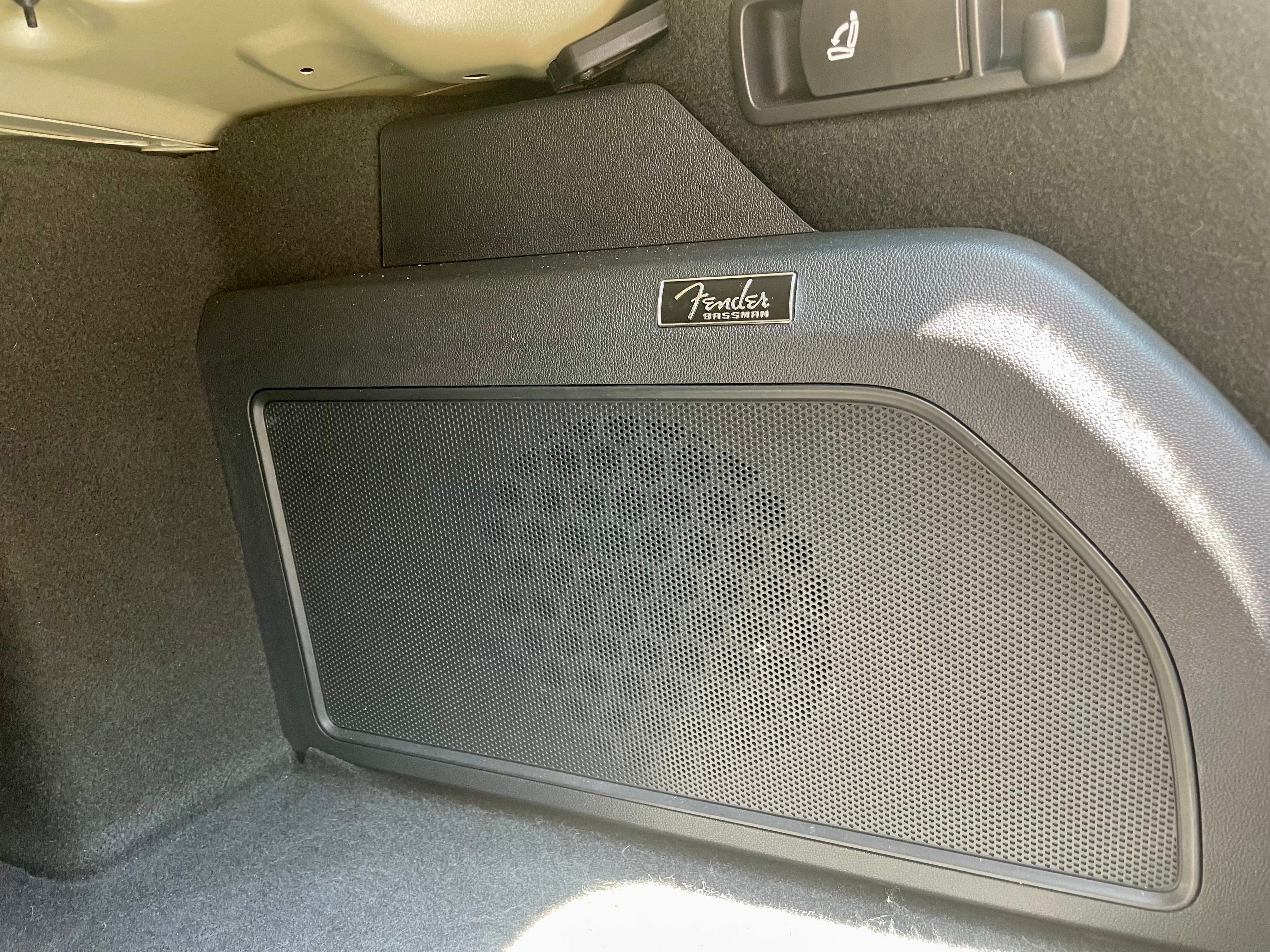 Used 2013 Volkswagen Beetle TDI FWD image 9