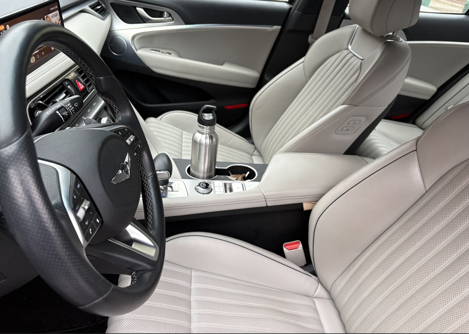 Used 2023 Genesis G70 2.0T w/ Sport Prestige Package AWD/4WD image 8