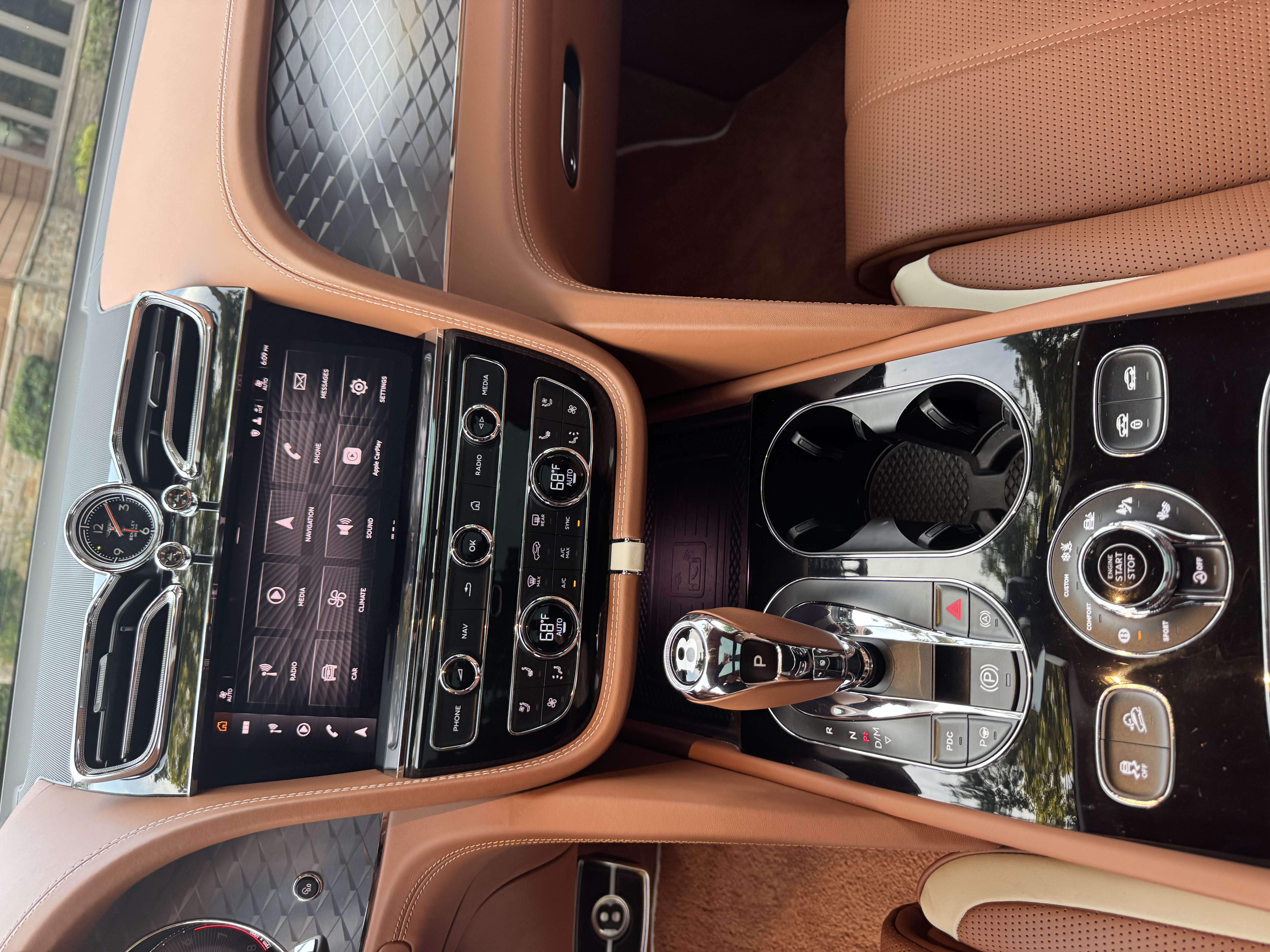 Used 2022 Bentley Bentayga Speed AWD/4WD image 15