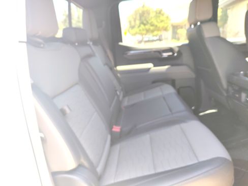 Used 2024 Chevrolet Silverado 1500 ZR2 AWD/4WD image 5