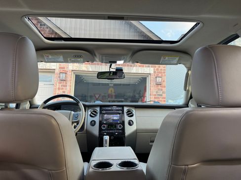 Used 2014 Ford Expedition Limited w/ Equipment Group 301A AWD/4WD image 13