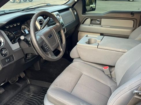 Used 2014 Ford F150 XLT image 9