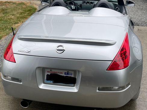 Used 2005 Nissan 350Z Touring RWD image 5