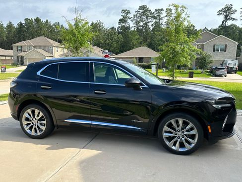 Used 2023 Buick Envision Avenir FWD image 2
