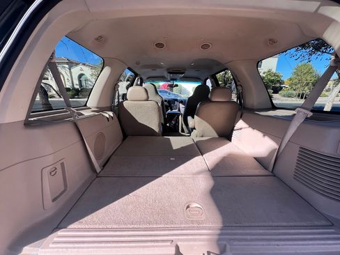 Used 2004 Ford Expedition Eddie Bauer image 10