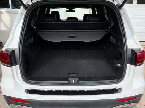 Used 2020 Mercedes-Benz GLB 250 image 8