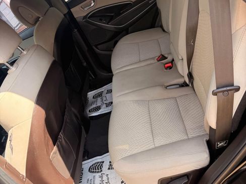 Used 2017 Hyundai Santa Fe Sport image 4