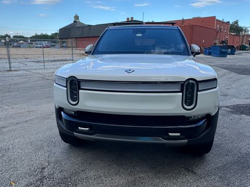 Used 2022 Rivian R1S Launch Edition image 2