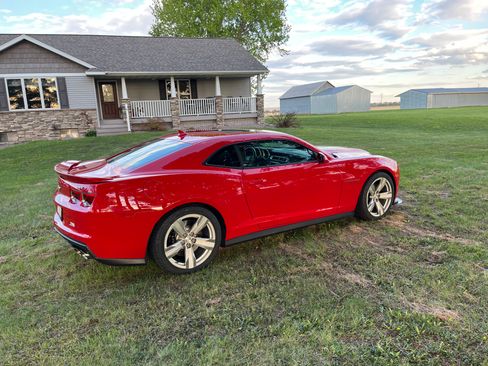 Used 2013 Chevrolet Camaro ZL1 RWD image 2