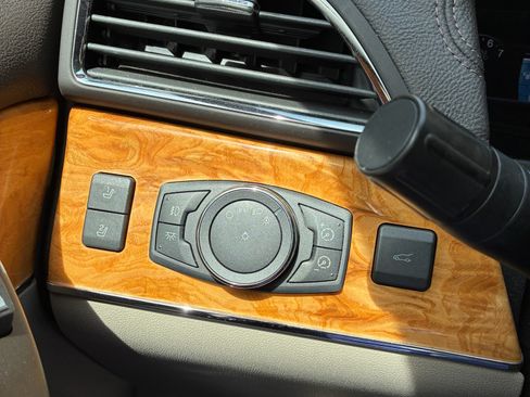 Used 2011 Lincoln MKX AWD w/ 102A Rapid Spec Order Code image 24