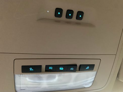 Used 2012 Buick LaCrosse Premium image 12