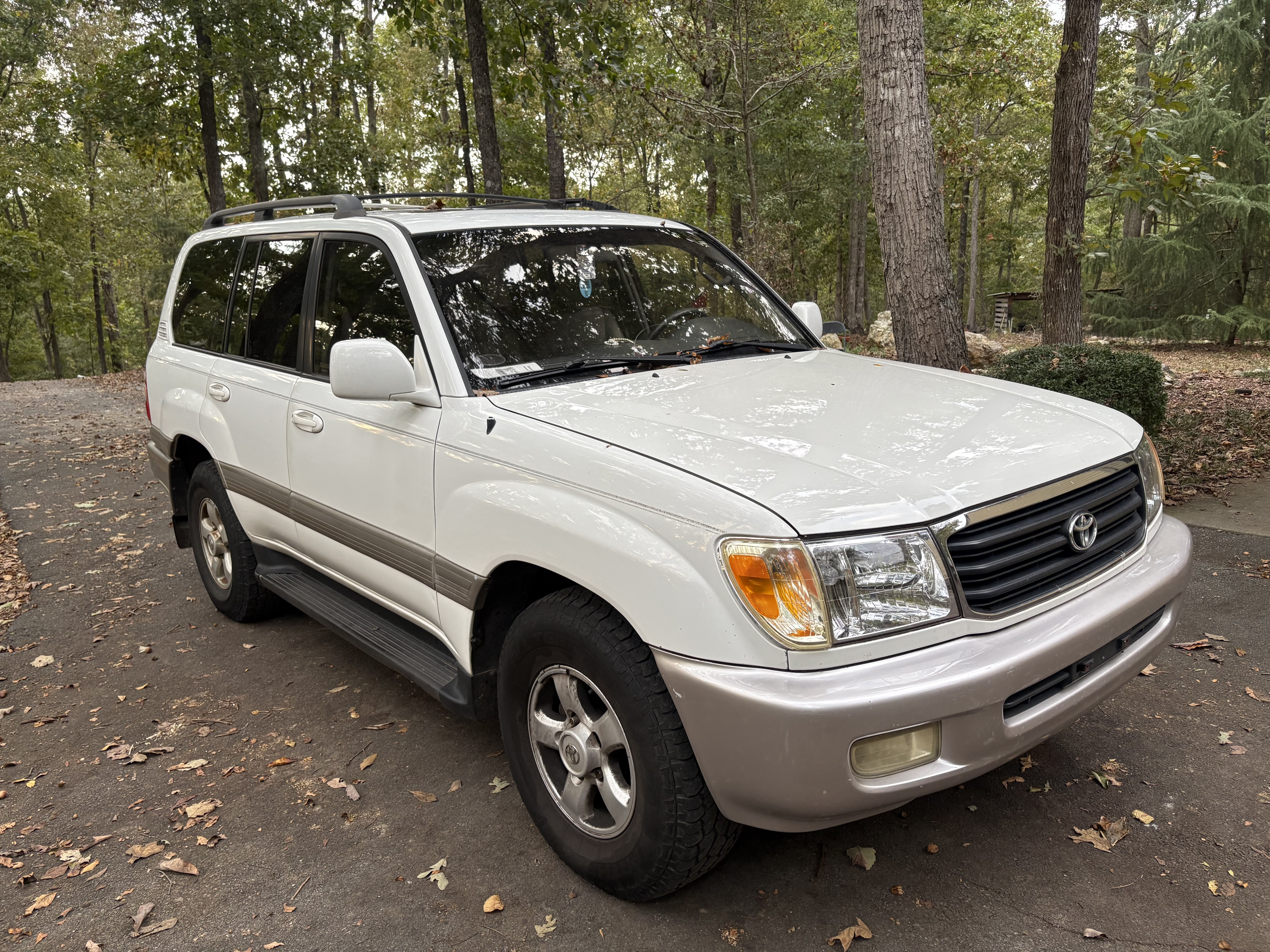 Used 1998 Toyota Land Cruiser AWD/4WD image 1