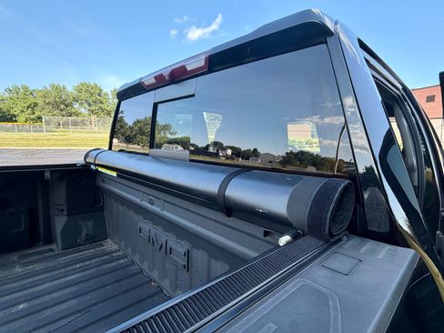 Used 2022 GMC Sierra 3500 SLE w/ SLE Convenience Package AWD/4WD image 13