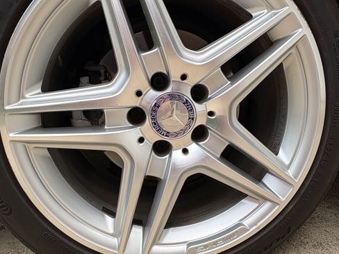 Used 2014 Mercedes-Benz E 350 4MATIC Sedan image 29
