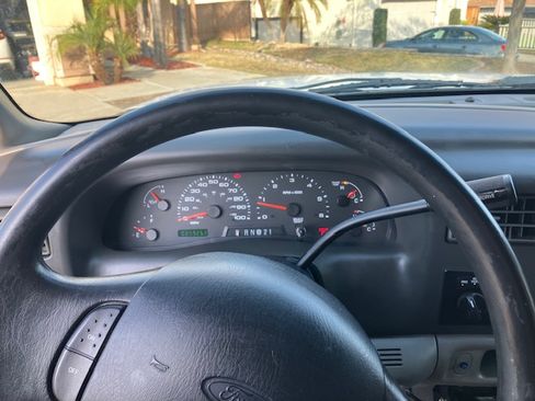 Used 2002 Ford F350 4x4 Crew Cab Super Duty image 5