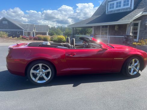 Used 2013 Chevrolet Camaro LT w/ RS Package RWD image 2