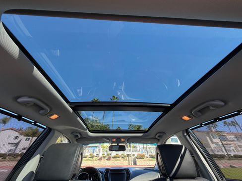 Used 2017 Hyundai Santa Fe Sport image 11