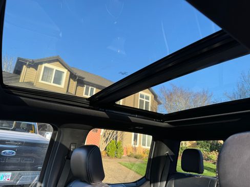 Used 2019 Ford F150 Lariat w/ Equipment Group 502A Luxury image 23