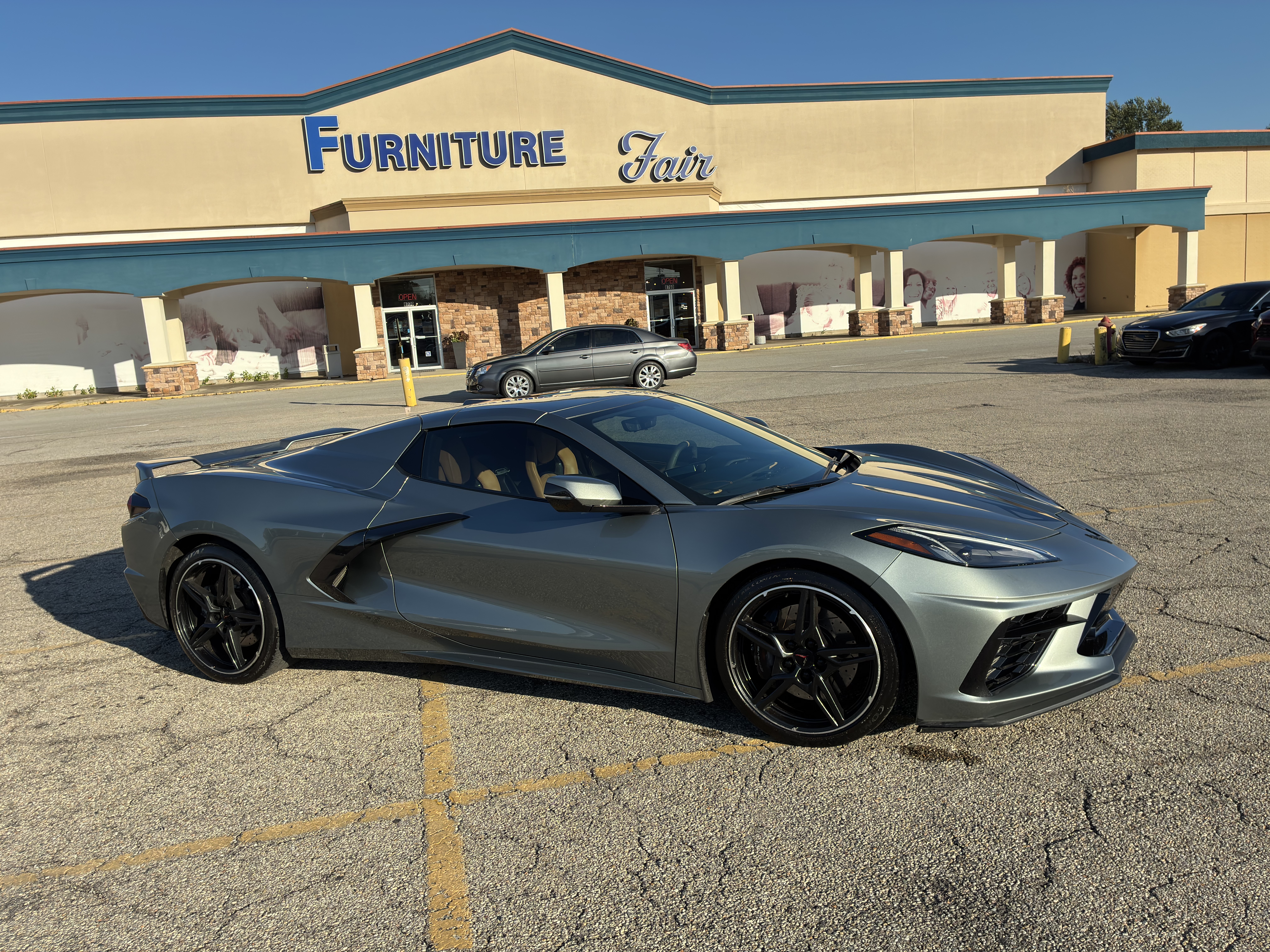 Used 2023 Chevrolet Corvette Stingray Premium Conv w/ Z51 Performance Package RWD image 18