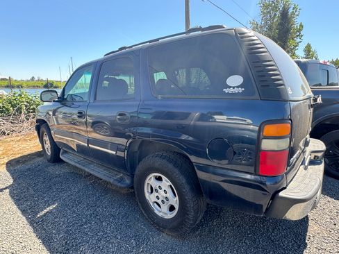 Used 2004 Chevrolet Tahoe LS w/ Preferred Equipment Group image 2