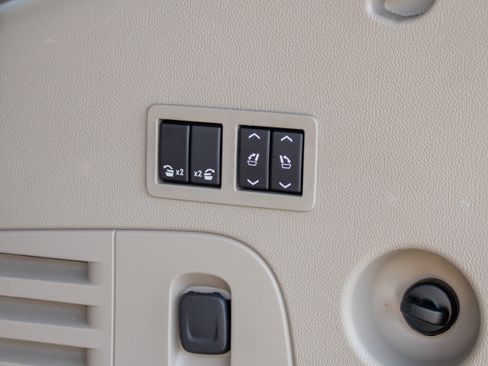 Used 2020 Cadillac Escalade Luxury image 23