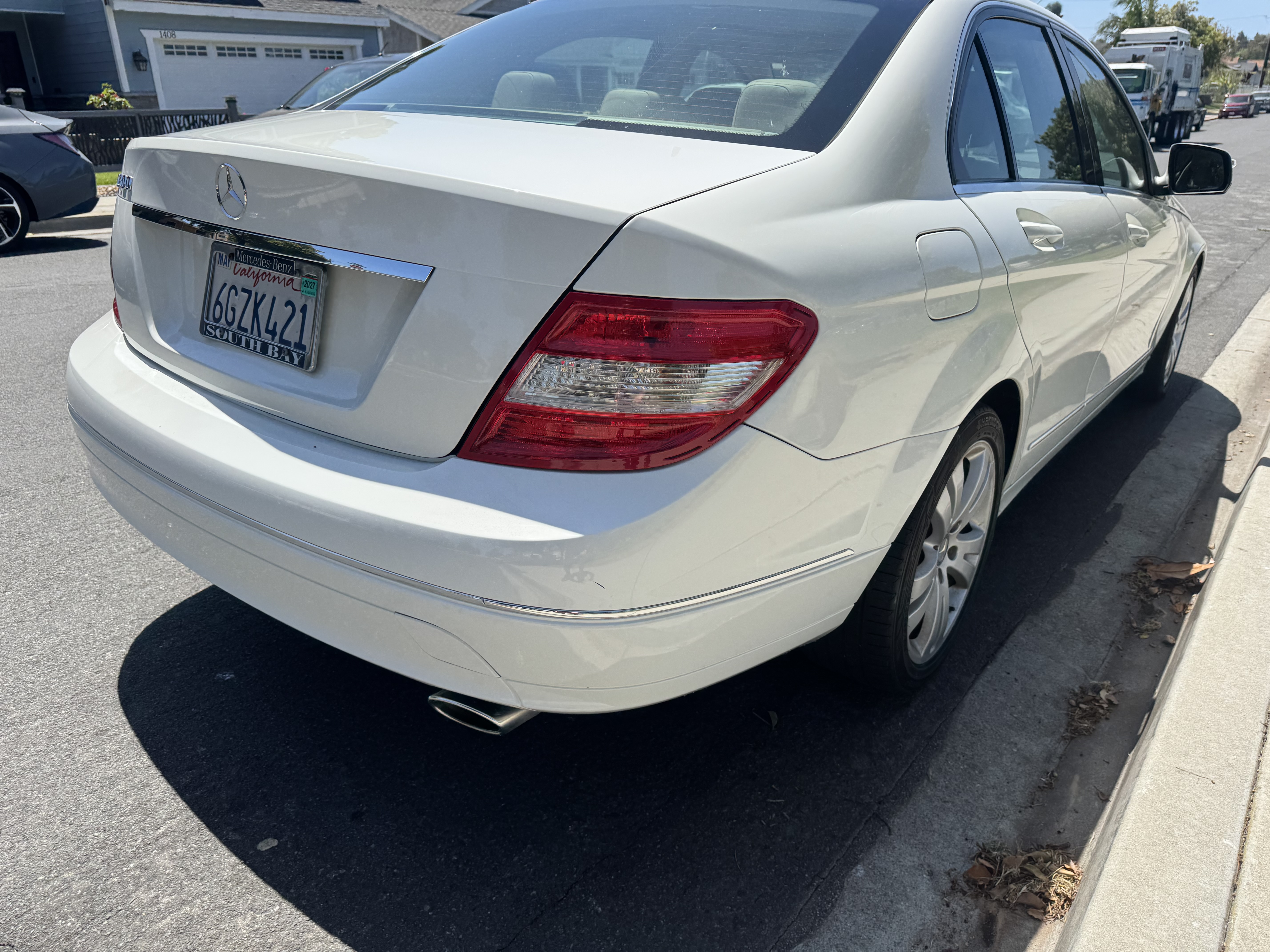 Used 2009 Mercedes-Benz C 300 Sedan image 6