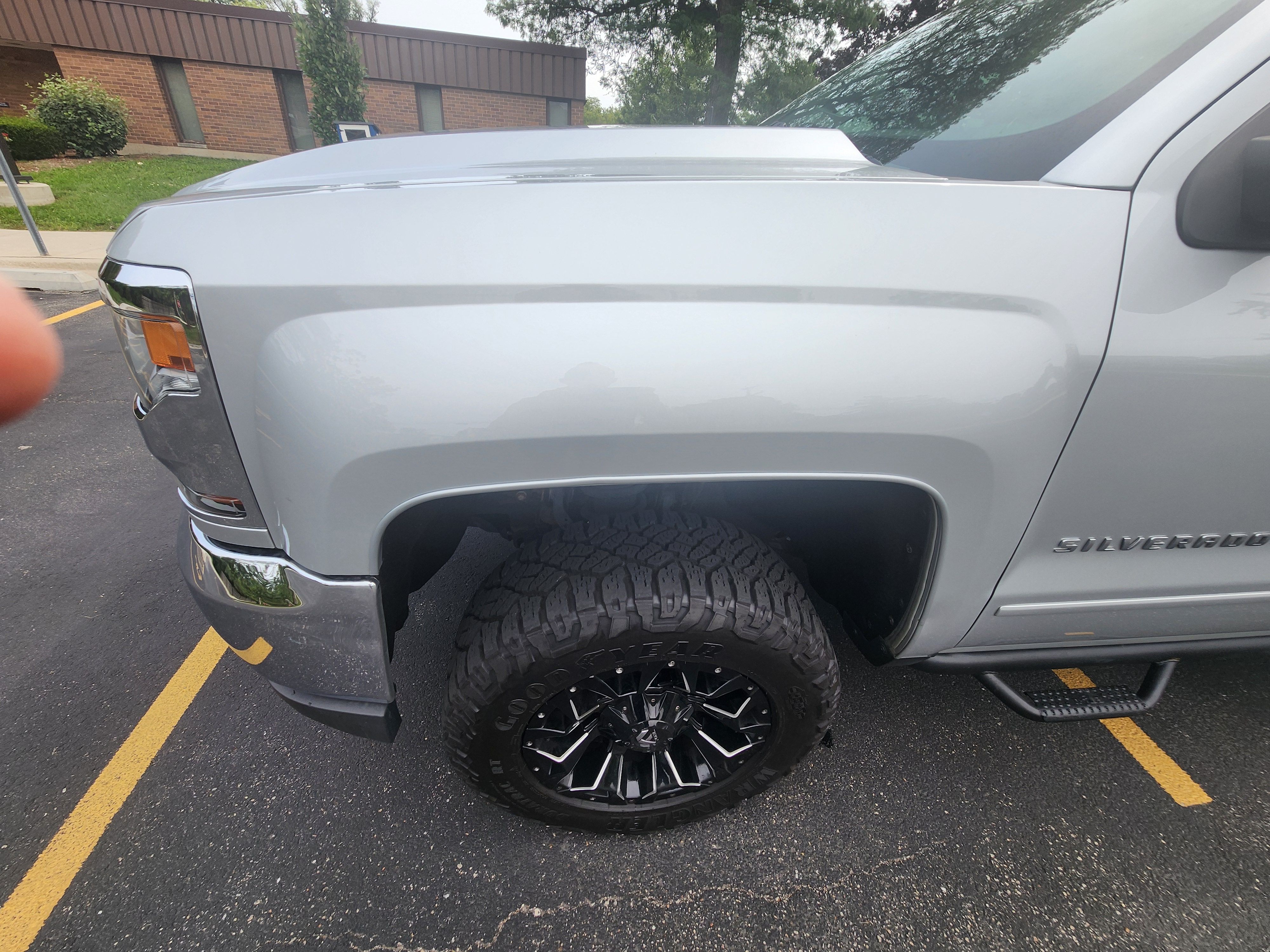 Used 2018 Chevrolet Silverado 1500 LT w/ All Star Edition AWD/4WD image 12