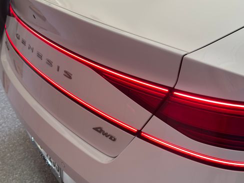 Used 2024 Genesis G90 3.5T image 13