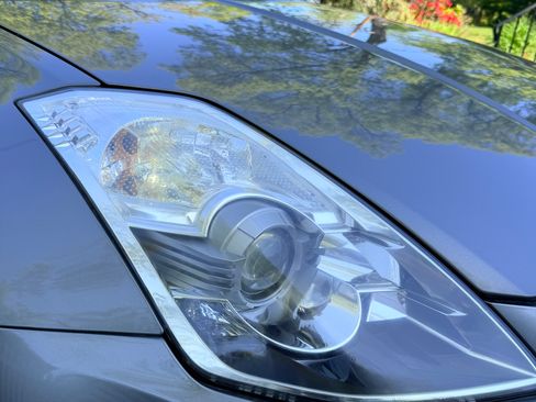 Used 2006 Nissan 350Z Touring RWD image 10
