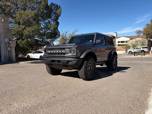 Used 2025 Ford Bronco 2-Door w/ Sasquatch Package image 9