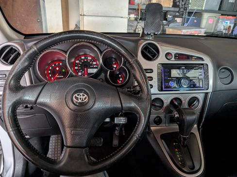 Used 2006 Toyota Matrix image 4