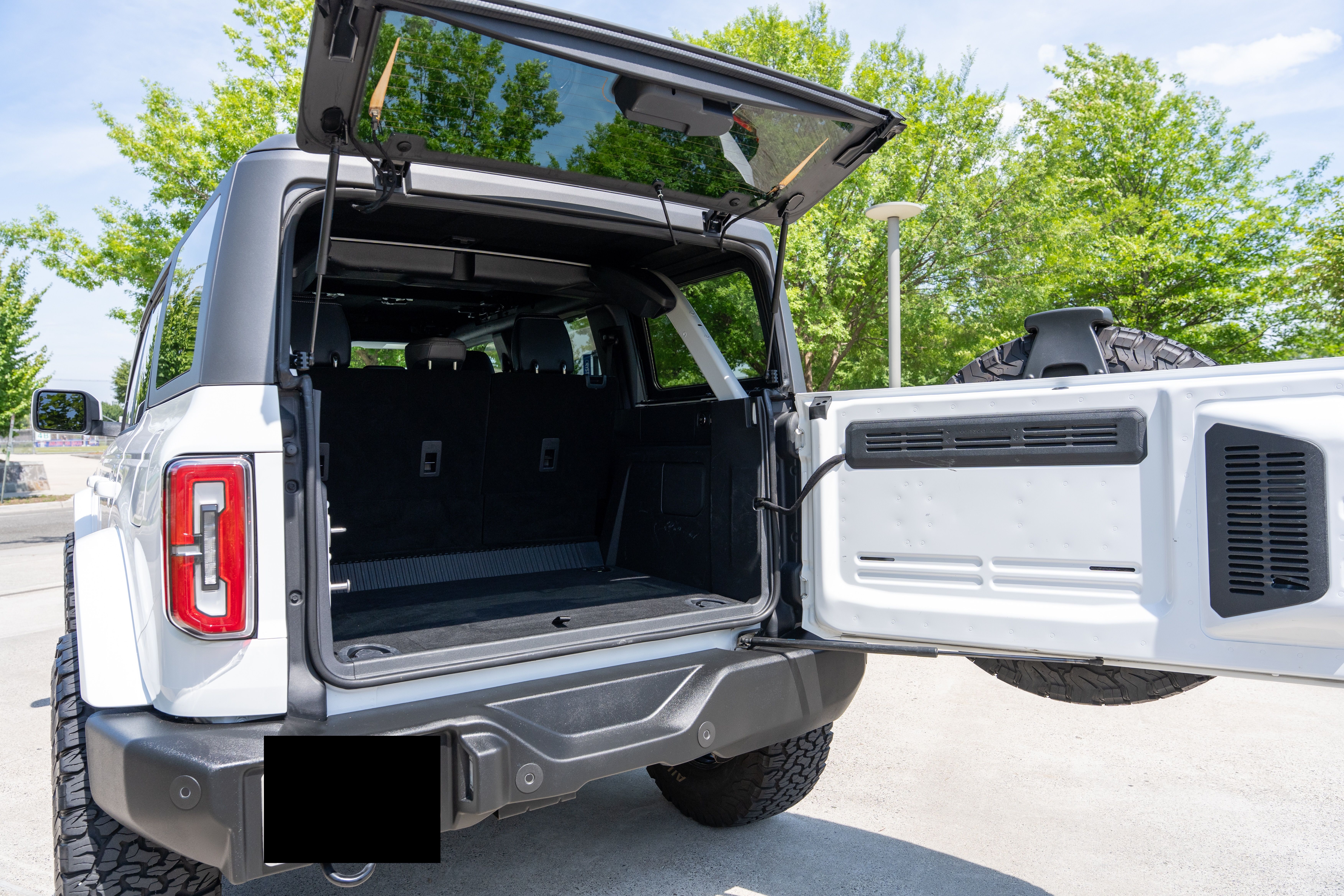 Used 2024 Ford Bronco Outer Banks AWD/4WD image 18