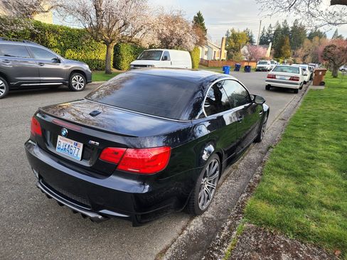 Used 2011 BMW M3 Convertible image 4