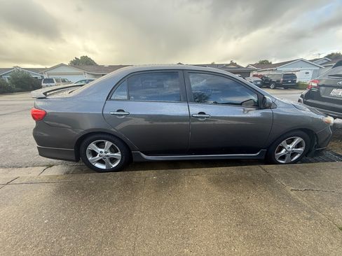 Used 2012 Toyota Corolla S FWD image 1