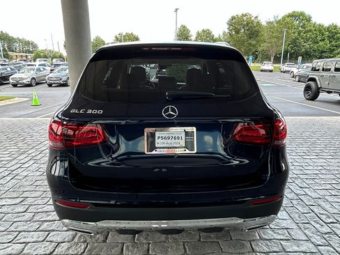 Used 2022 Mercedes-Benz GLC 300 w/ Premium Package Lite image 5