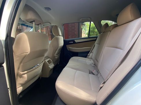 Used 2018 Subaru Outback 2.5i Premium AWD/4WD image 9