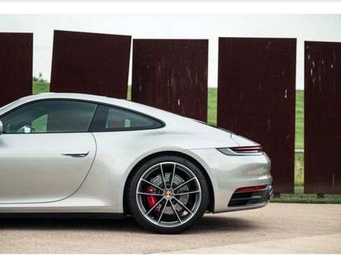 Used 2022 Porsche 911 Carrera S image 8