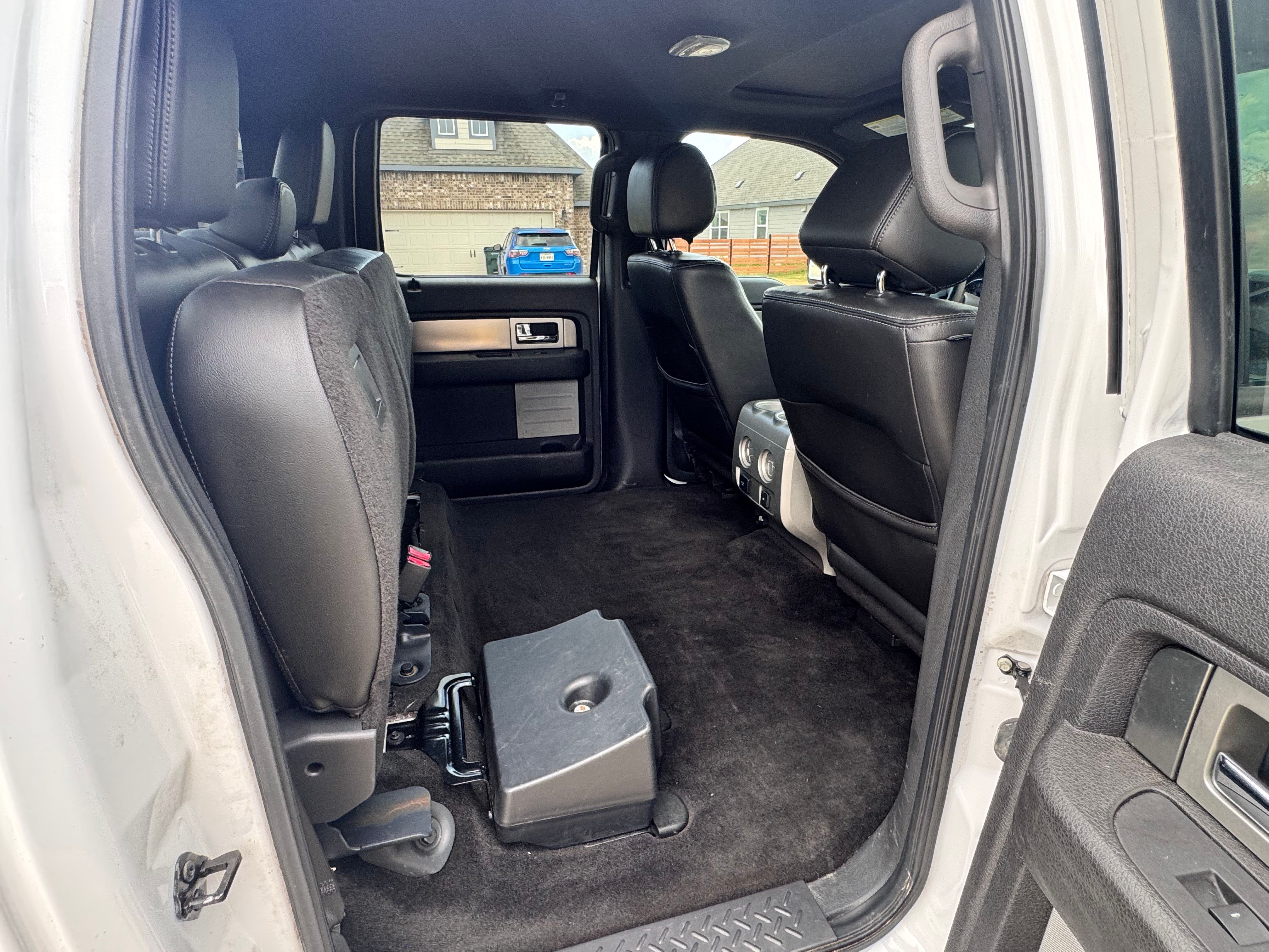Used 2014 Ford F150 FX4 w/ Equipment Group 402A Luxury AWD/4WD image 14