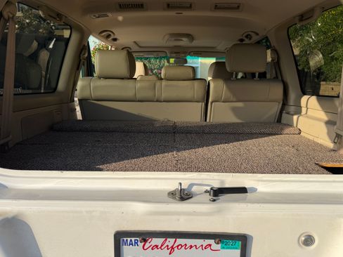 Used 2004 Toyota Land Cruiser AWD/4WD image 13