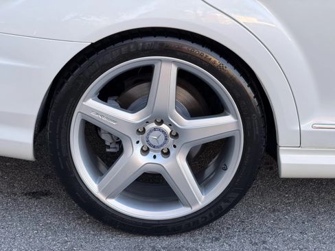 Used 2011 Mercedes-Benz S 550 image 9