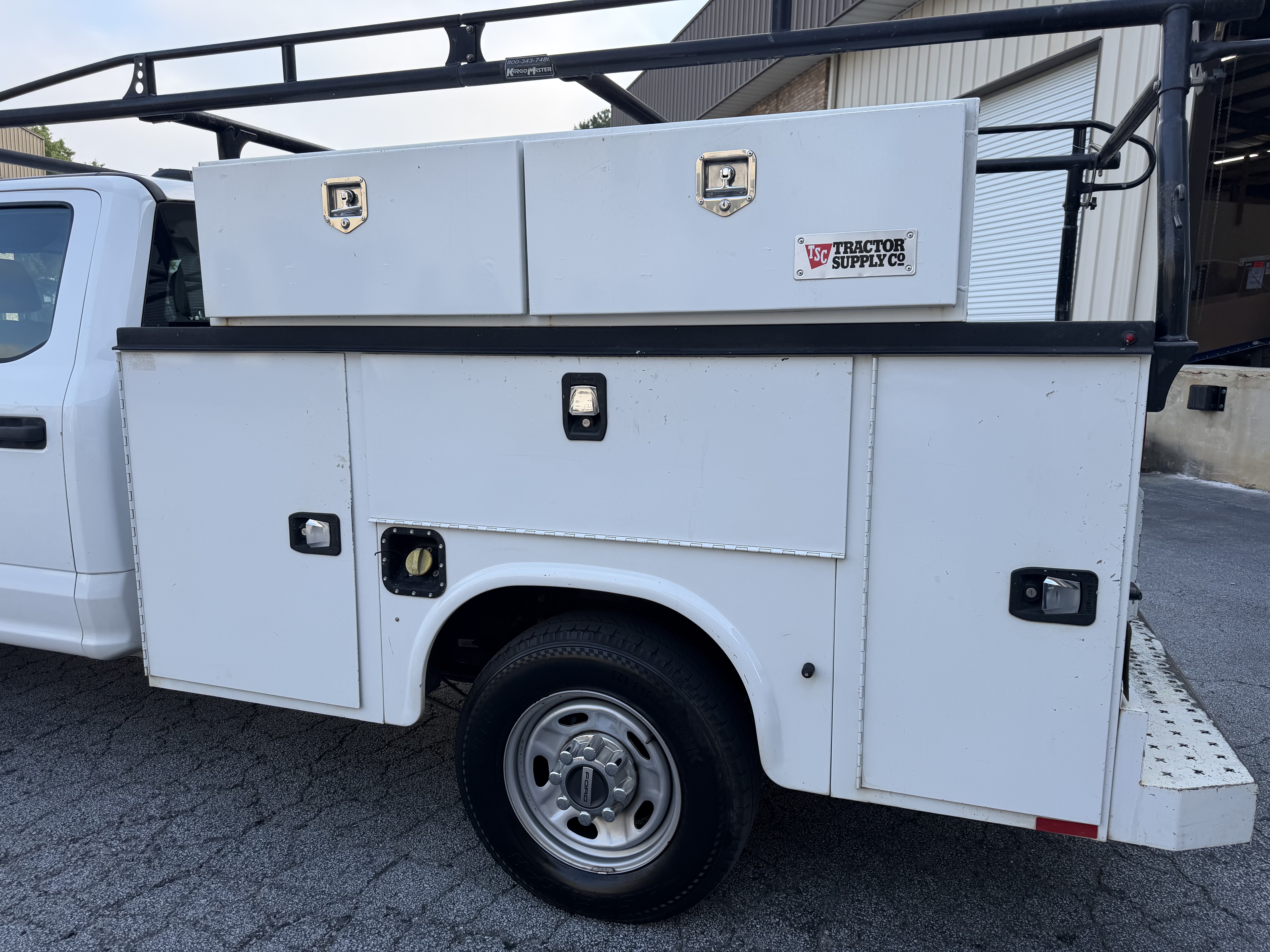 Used 2021 Ford F250 XL w/ Power Equipment Group RWD image 9
