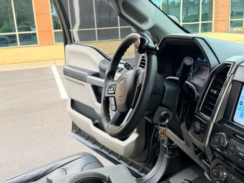 Used 2018 Ford F250 XLT image 32