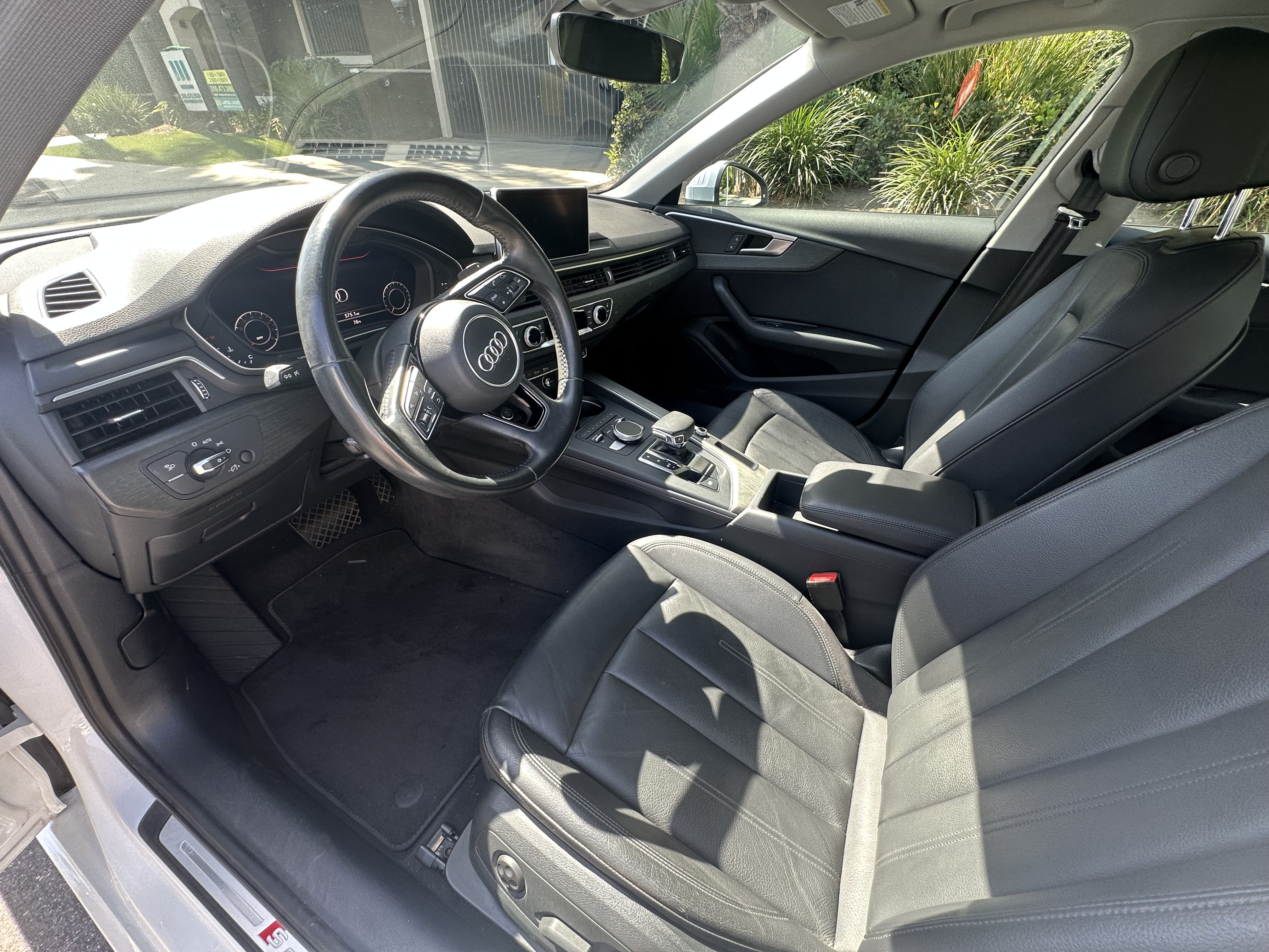 Used 2018 Audi A4 2.0T Ultra Premium w/ 18" Wheel Package FWD image 18