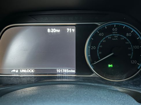 Used 2018 Nissan Leaf SL w/ SL Technology Package FWD image 14