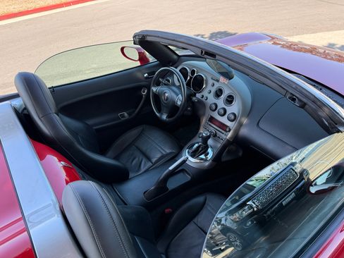 Used 2007 Pontiac Solstice GXP w/ Premium Package image 12