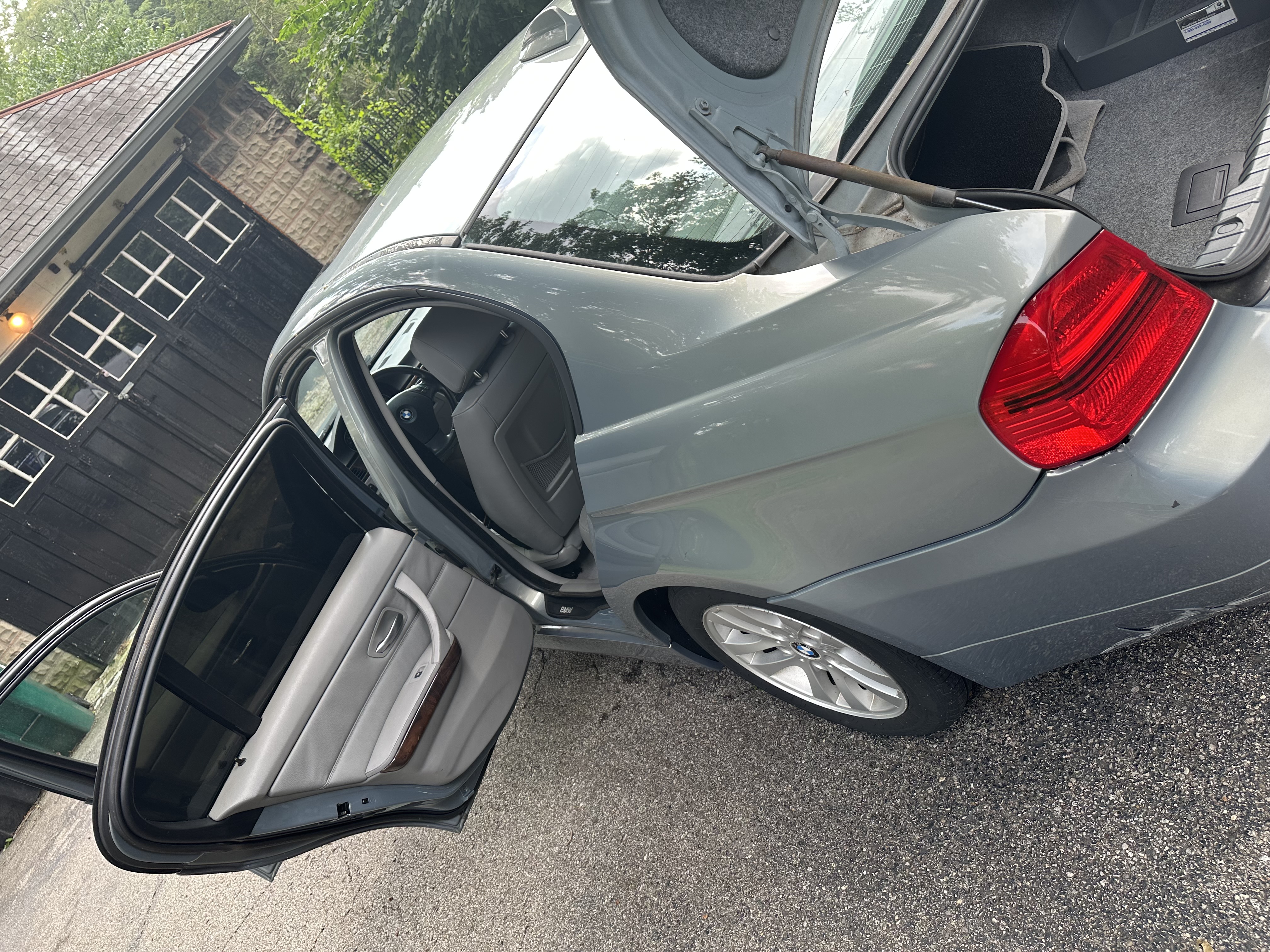 Used 2006 BMW 325i Sedan RWD image 22