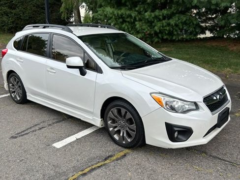 Used 2013 Subaru Impreza 2.0i Sport Premium AWD/4WD image 4