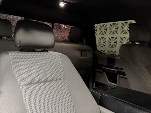 Used 2016 Ford F150 XLT w/ Equipment Group 302A Luxury image 9