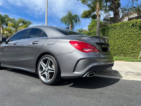 Used 2015 Mercedes-Benz CLA 250 image 5